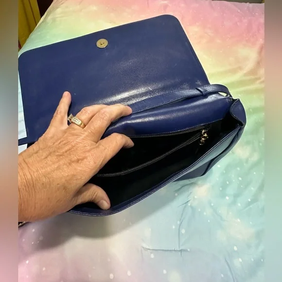 Salvatore Ferragamo Blue Leather Shoulder Purse - Picture 5 of 14